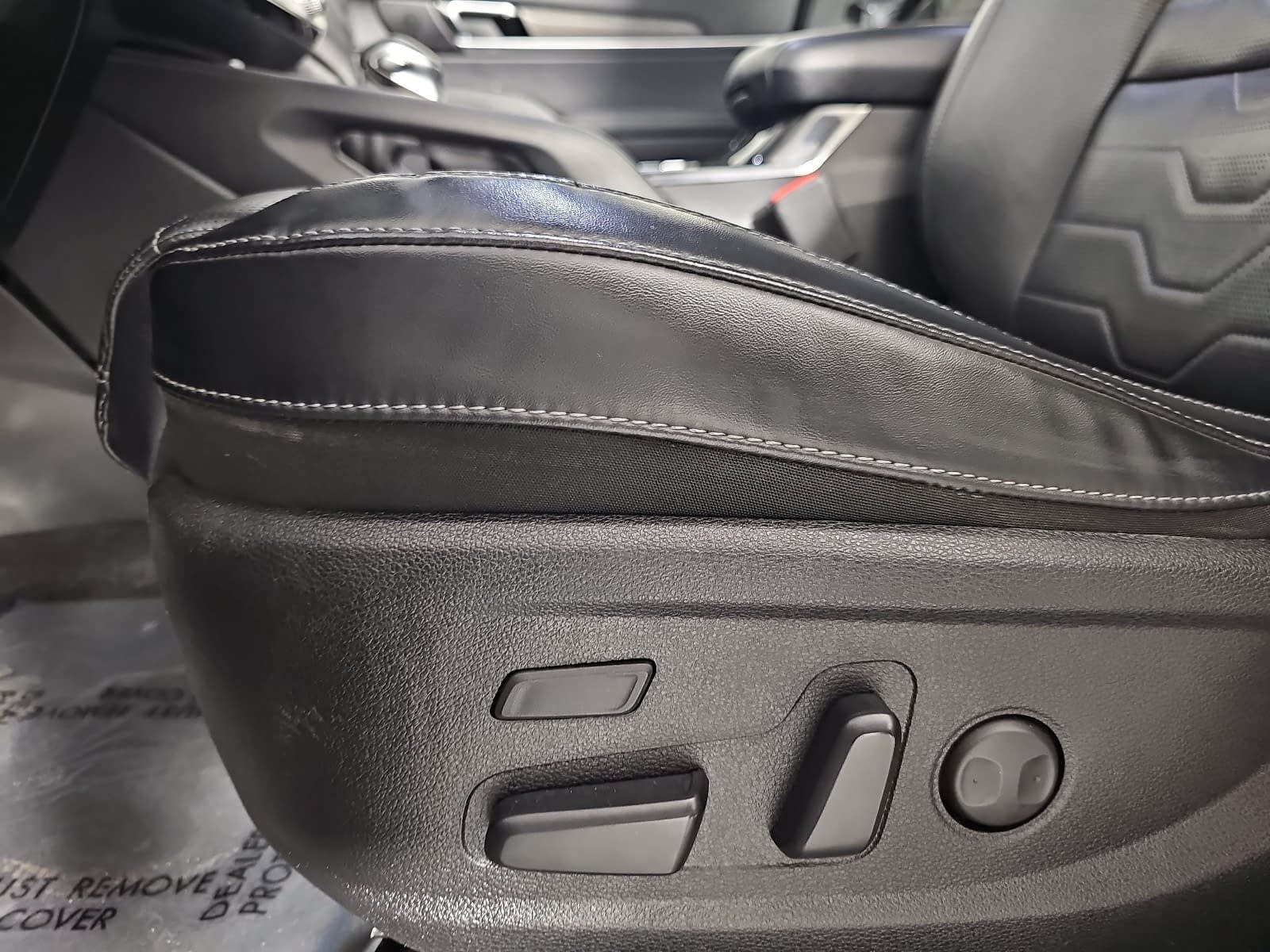 Used 2022 Black Kia SX image 29