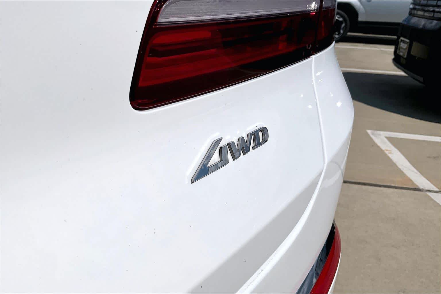 Used 2026 Alta White Genesis 2.5T image 10