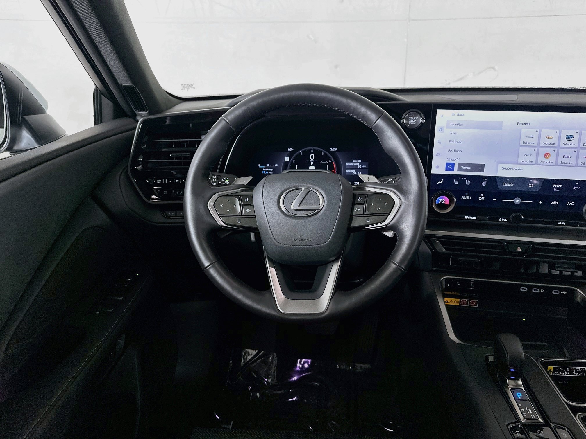Certified Used 2025 Pearl Lexus 350 Luxury image 22