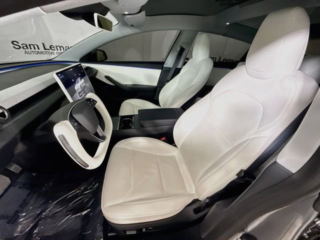 Used 2025  Tesla Long Range image 21