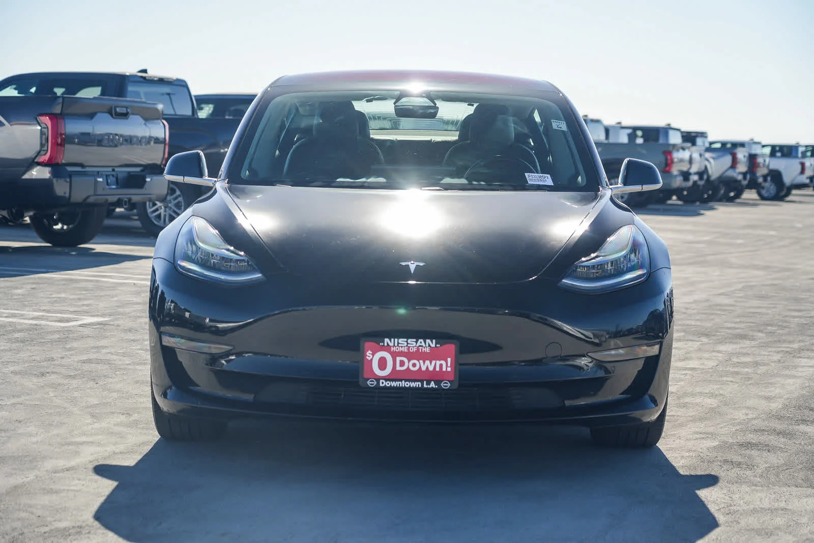 Used 2018  Tesla  image 4