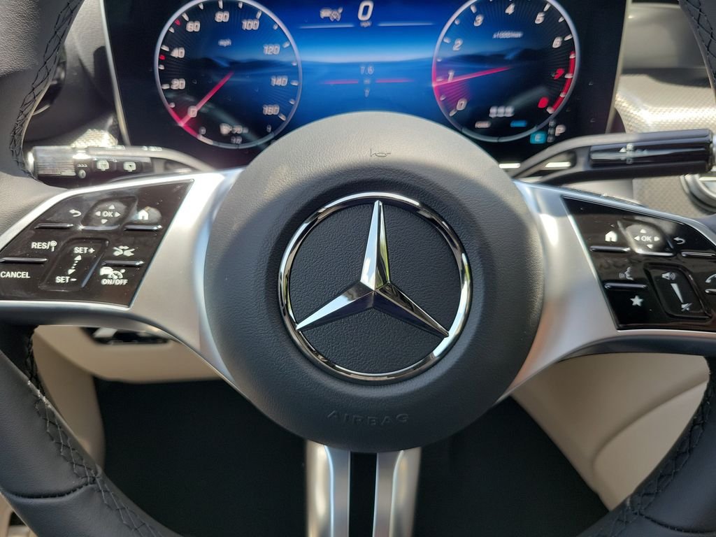 New 2027 MANUFAKTUR Alpine Grey Mercedes-Benz GLC 300 image 23