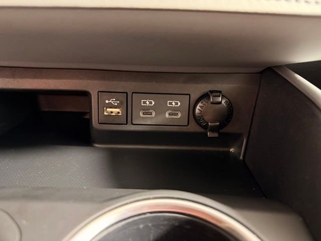 Used 2024  Toyota XLE image 25