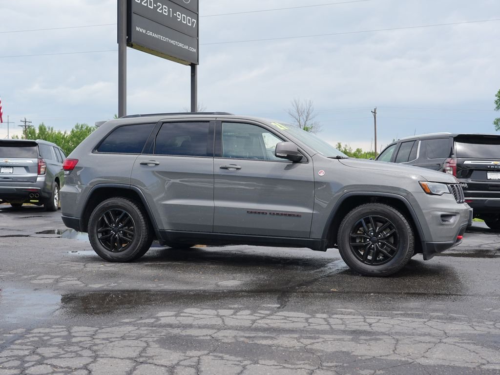 Used 2021 Gray Jeep Trailhawk image 2