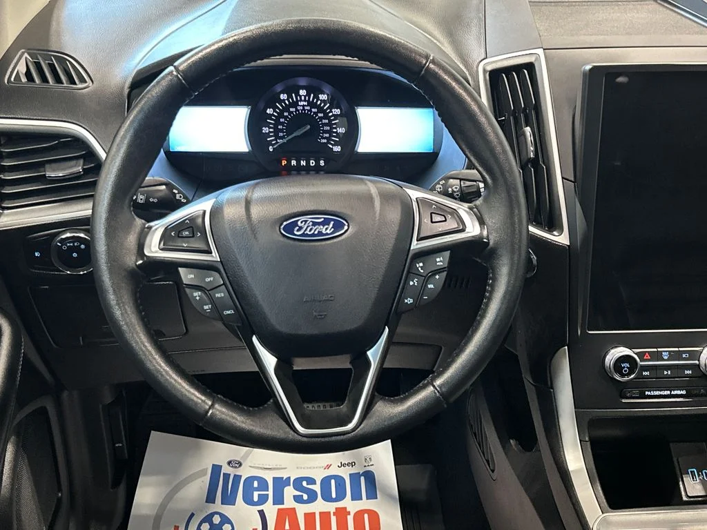 Used 2024 Black Ford SEL image 29