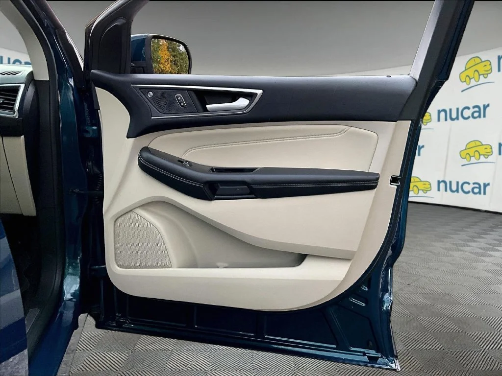 Used 2020 Green Metallic Ford Titanium image 12