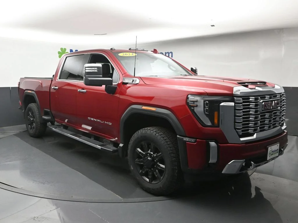 Used 2024 Red GMC Denali image 2
