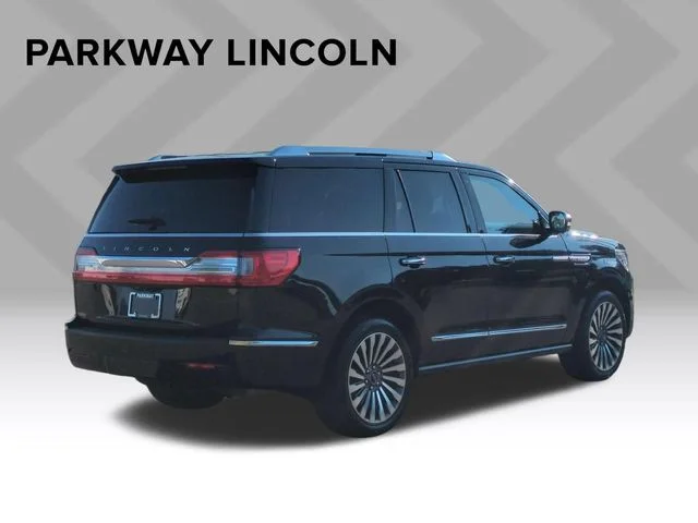 Used 2019 Black Lincoln Reserve image 5