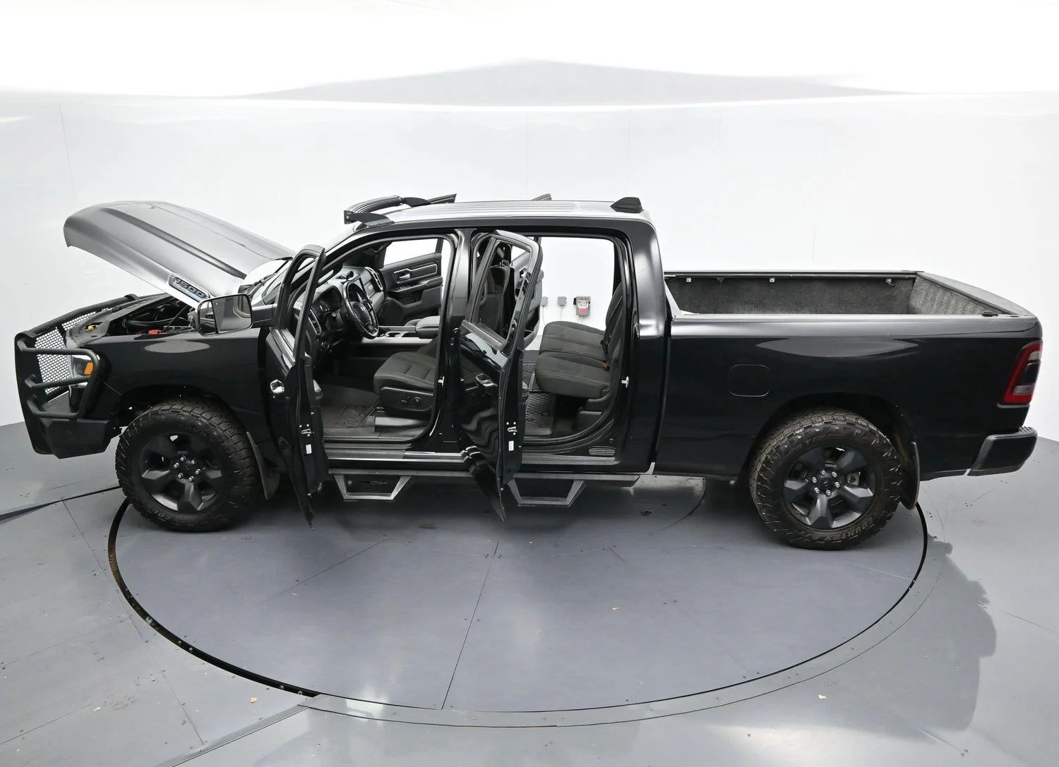 Used 2019 Diamond Black Crystal Pearlcoat Ram Big Horn/Lone Star image 36