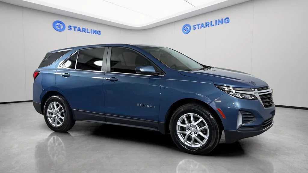 Used 2024 Lakeshore Blue Metallic Chevrolet LT image 13
