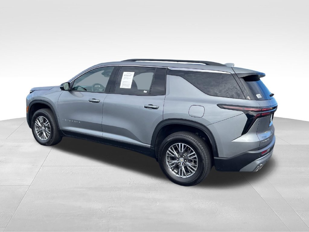 Used 2025 Gray Chevrolet LT image 3