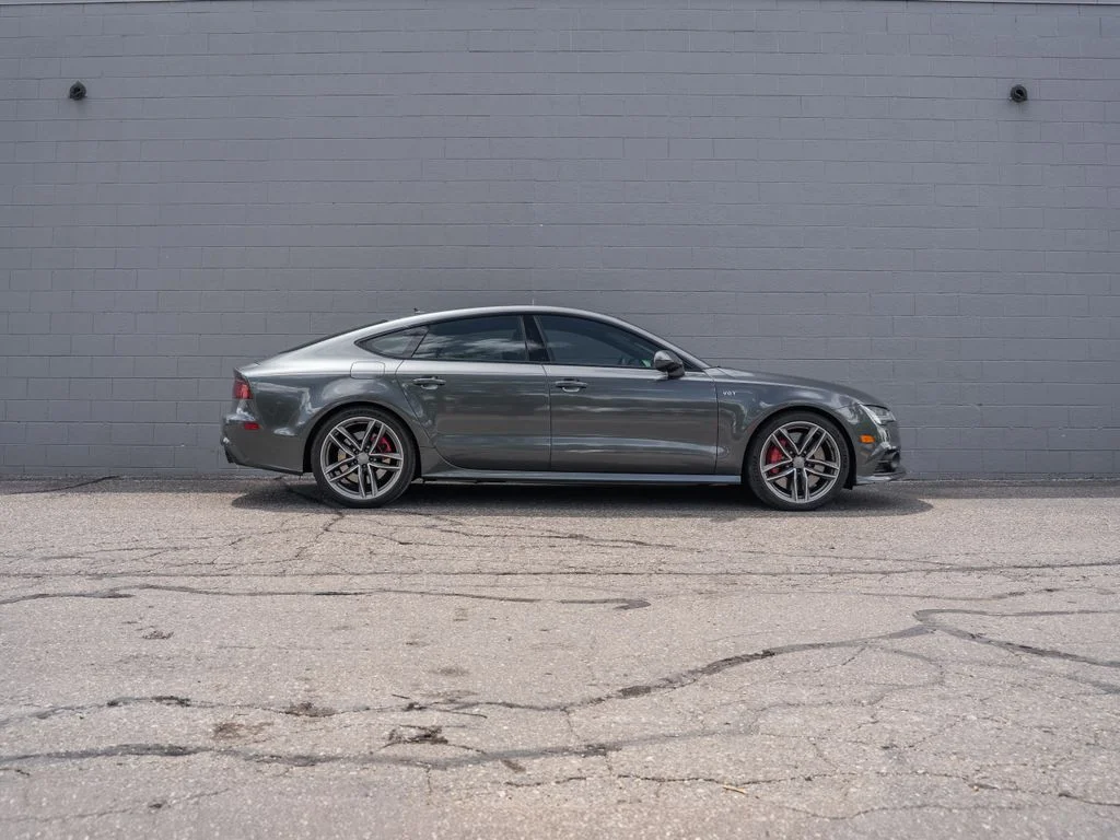 Used 2017 Gray Audi 4.0T Premium Plus image 8