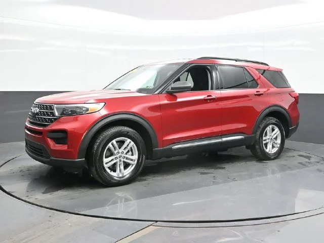 Used 2023 Red Ford XLT image 5