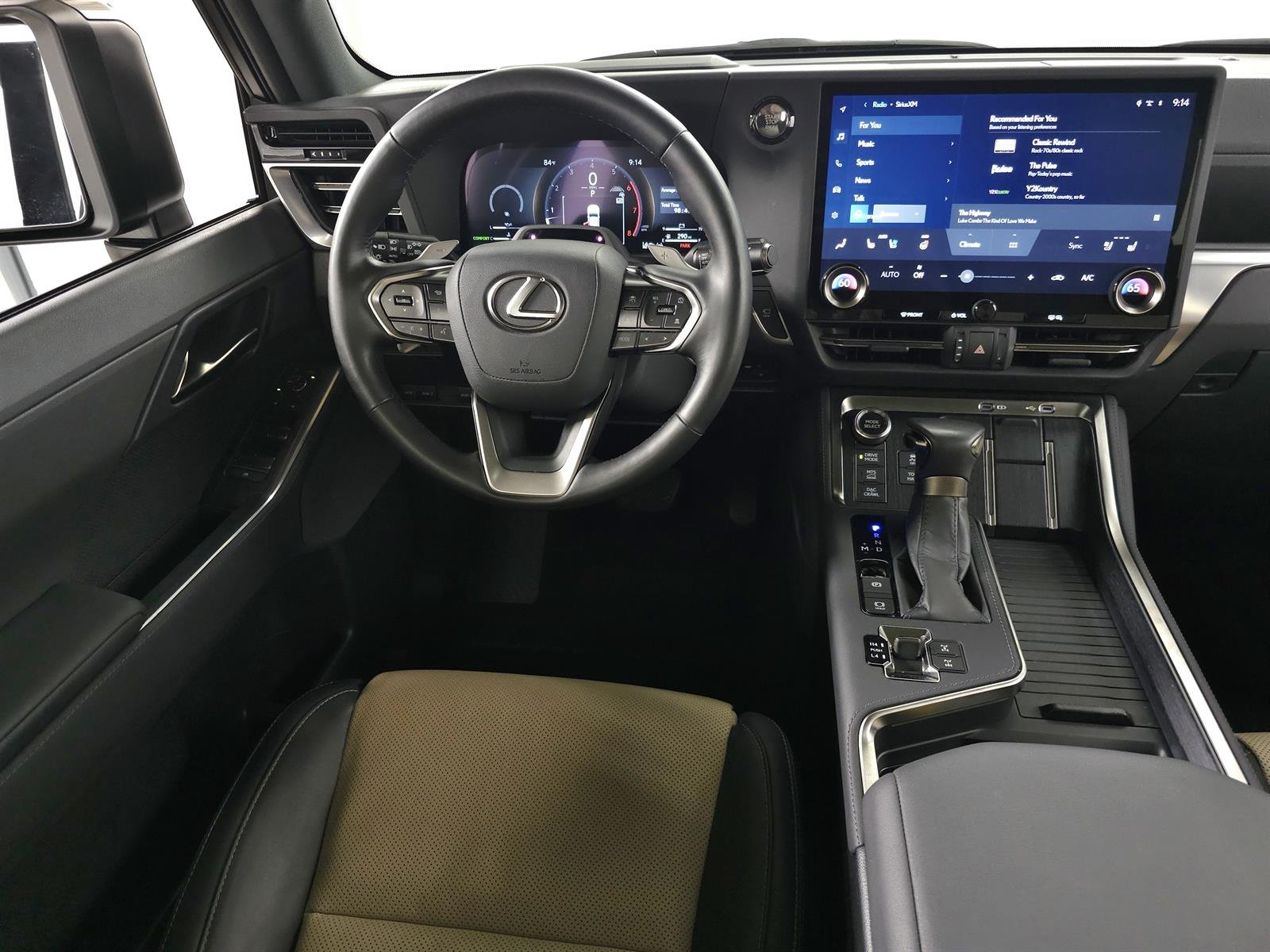 Certified Used 2025 Atomic Silver Lexus OVERTRAIL+ image 21