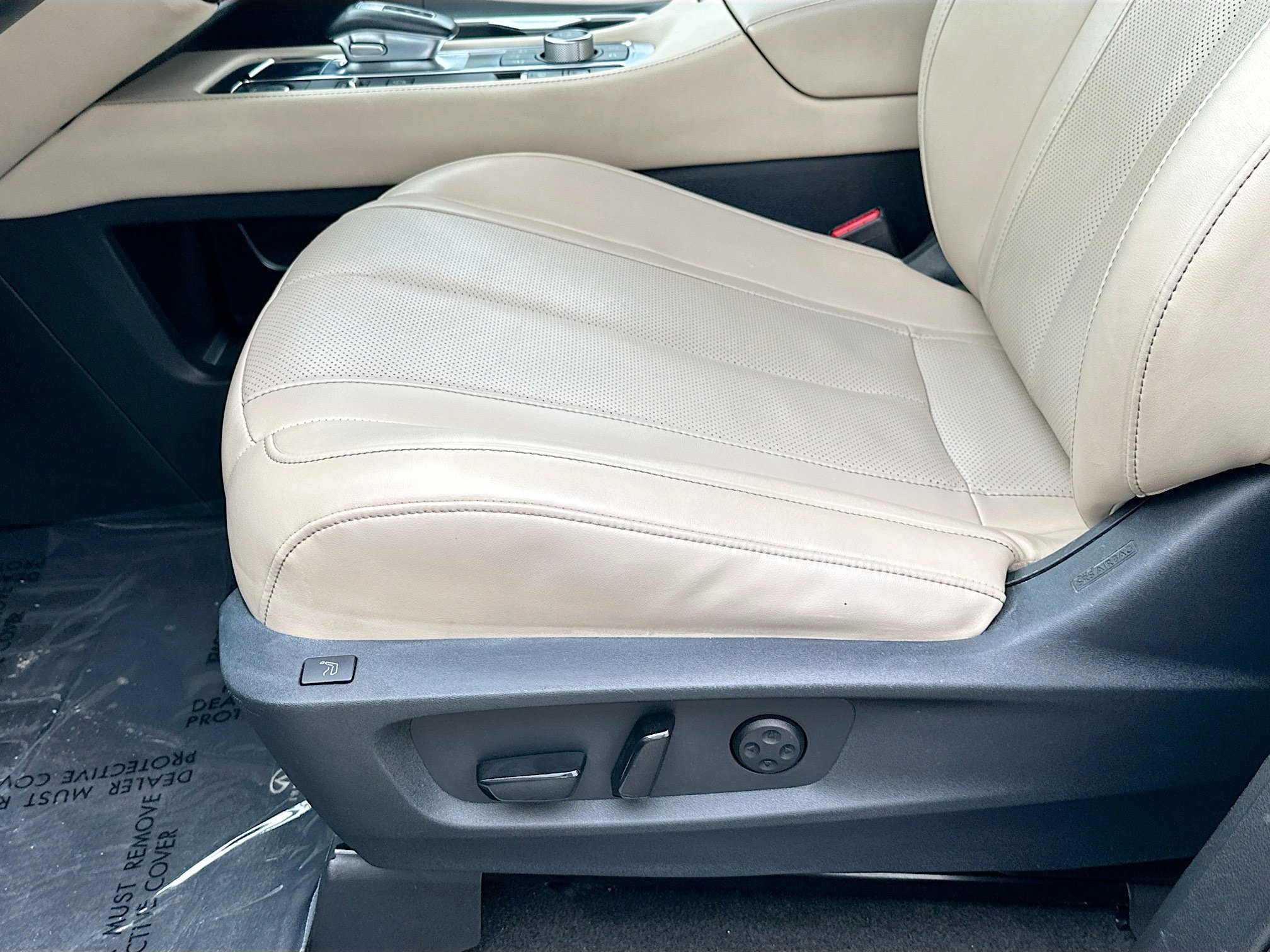 Used 2023 Graphite Shadow INFINITI SENSORY image 17