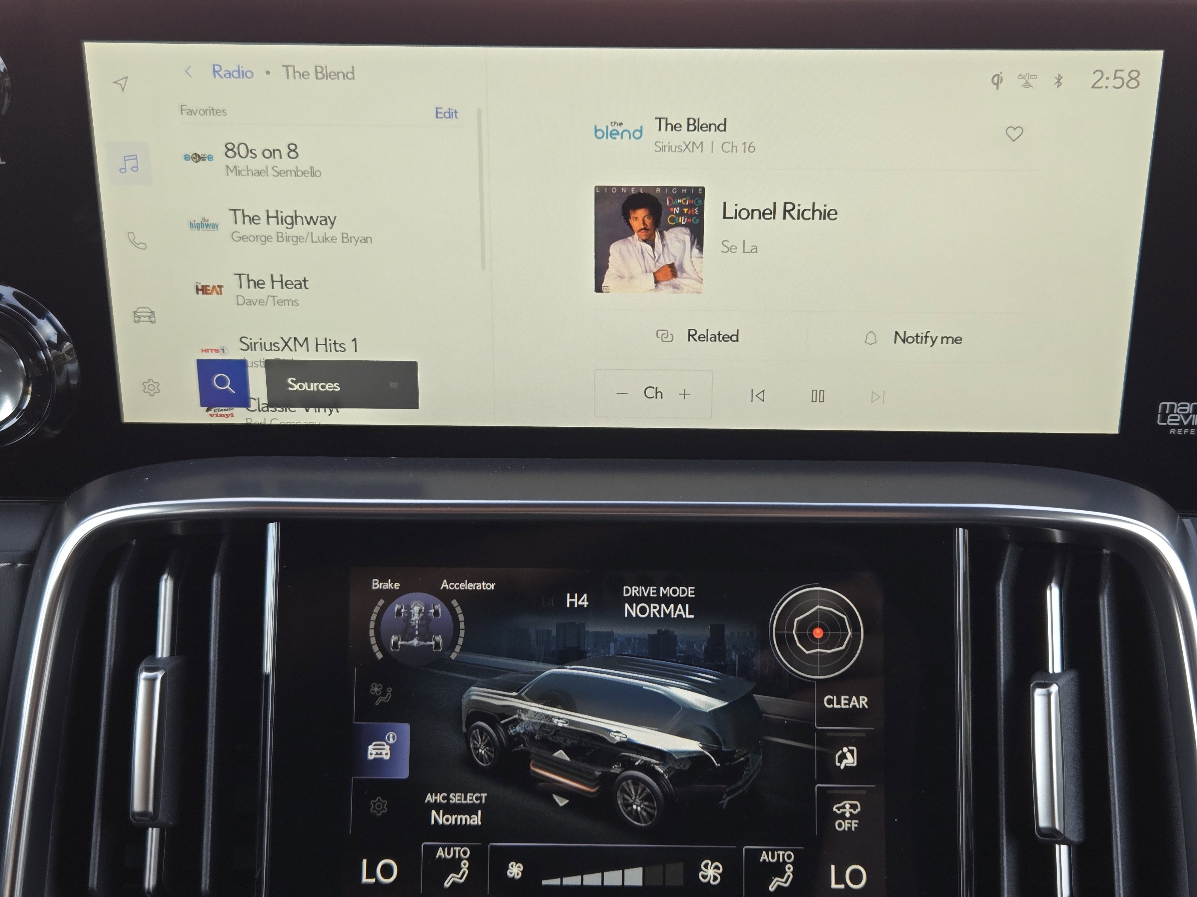 2026 Lexus LX 700h Luxury - Photo 12