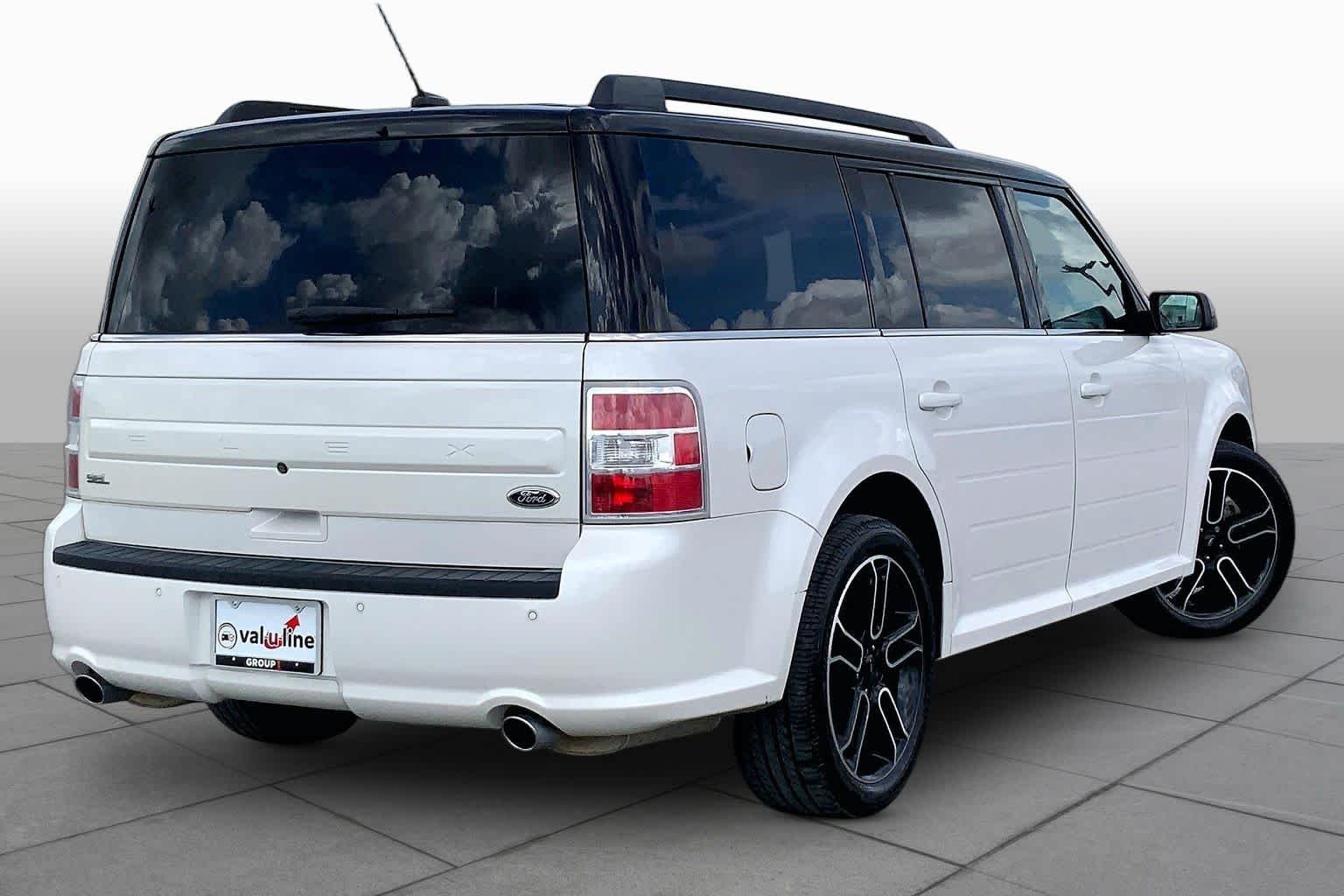 Used 2014 White Platinum Metallic Tri-Coat Ford SEL image 13