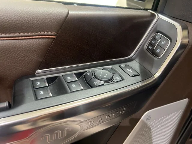 New 2026 Star White Metallic Tri-Coat Ford F-250® King Ranch® image 55
