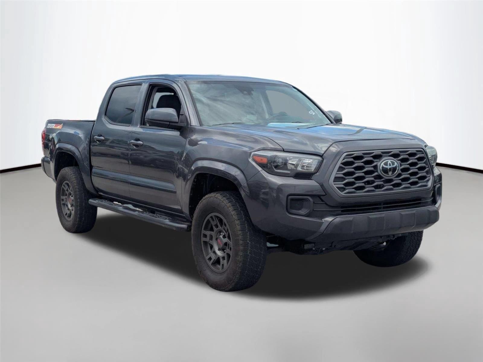 Used 2020 Magnetic Gray Metallic Toyota SR image 3