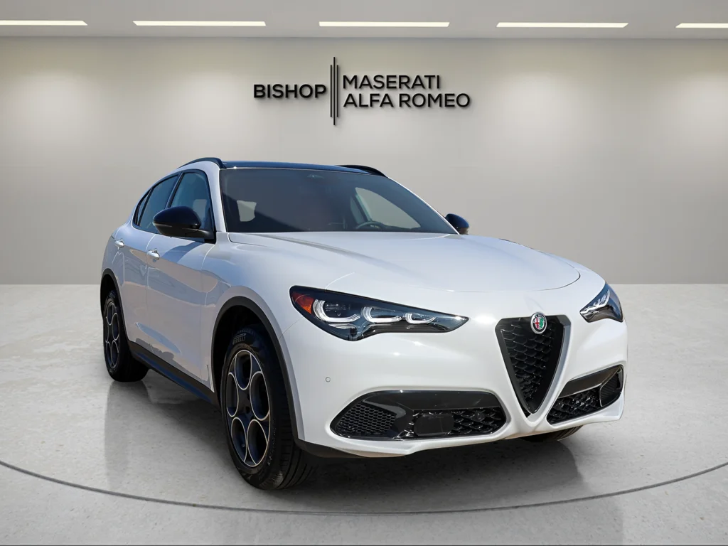 New 2025 White Alfa Romeo Base image 1