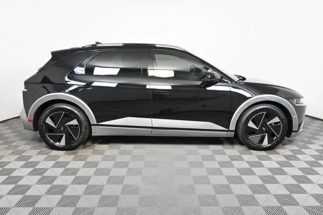 New 2026 Abyss Black Hyundai Limited image 7