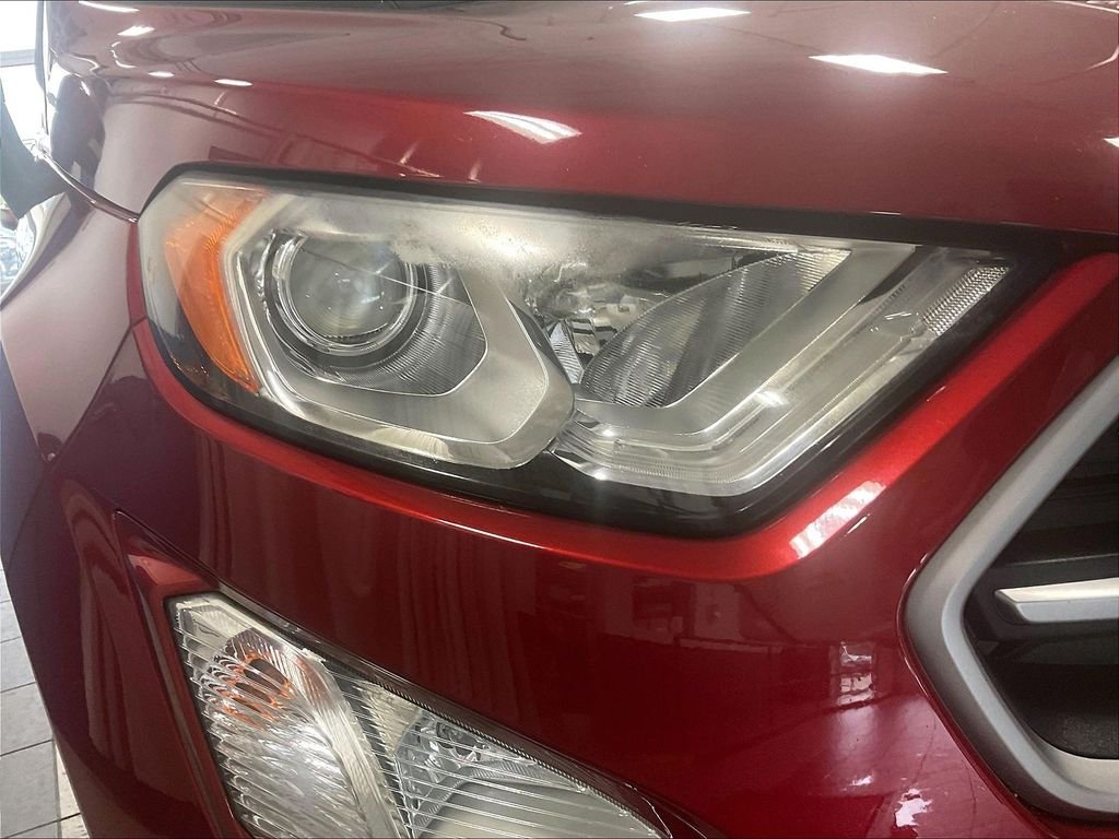 Used 2019 Red Ford SE image 34
