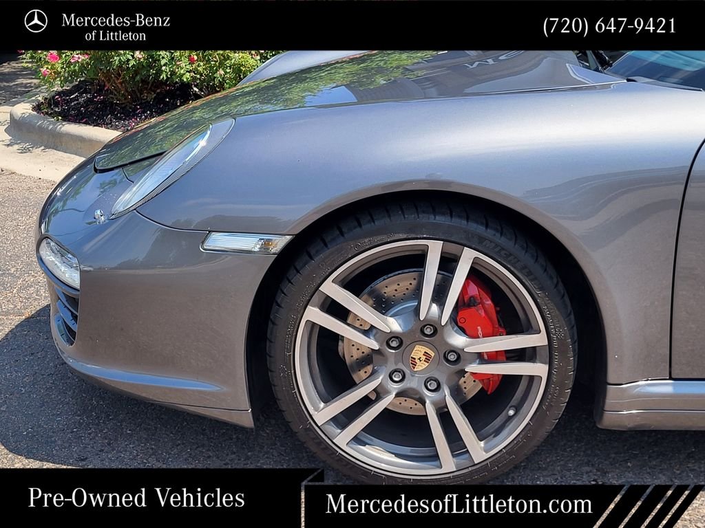 Used 2011 Gray Porsche Carrera 4S image 9