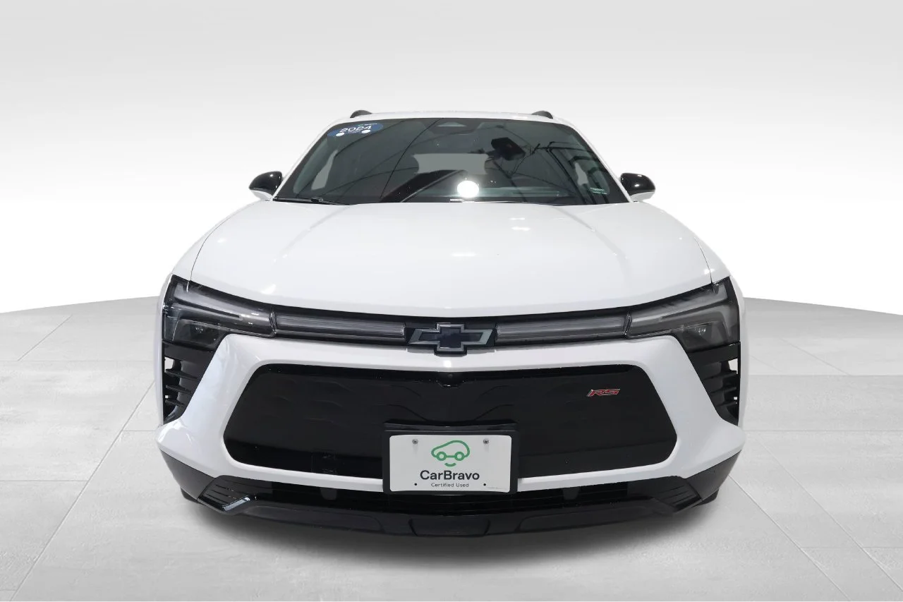 Certified Used 2024 Summit White Chevrolet RS image 7