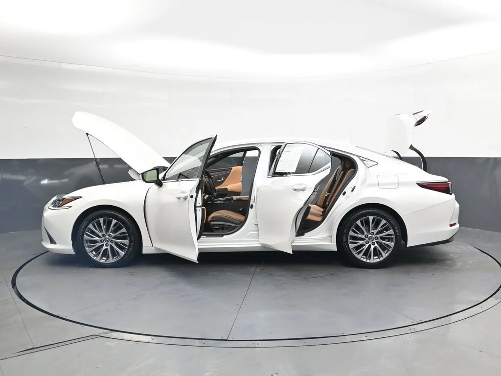 Used 2021 White Lexus 350 image 52