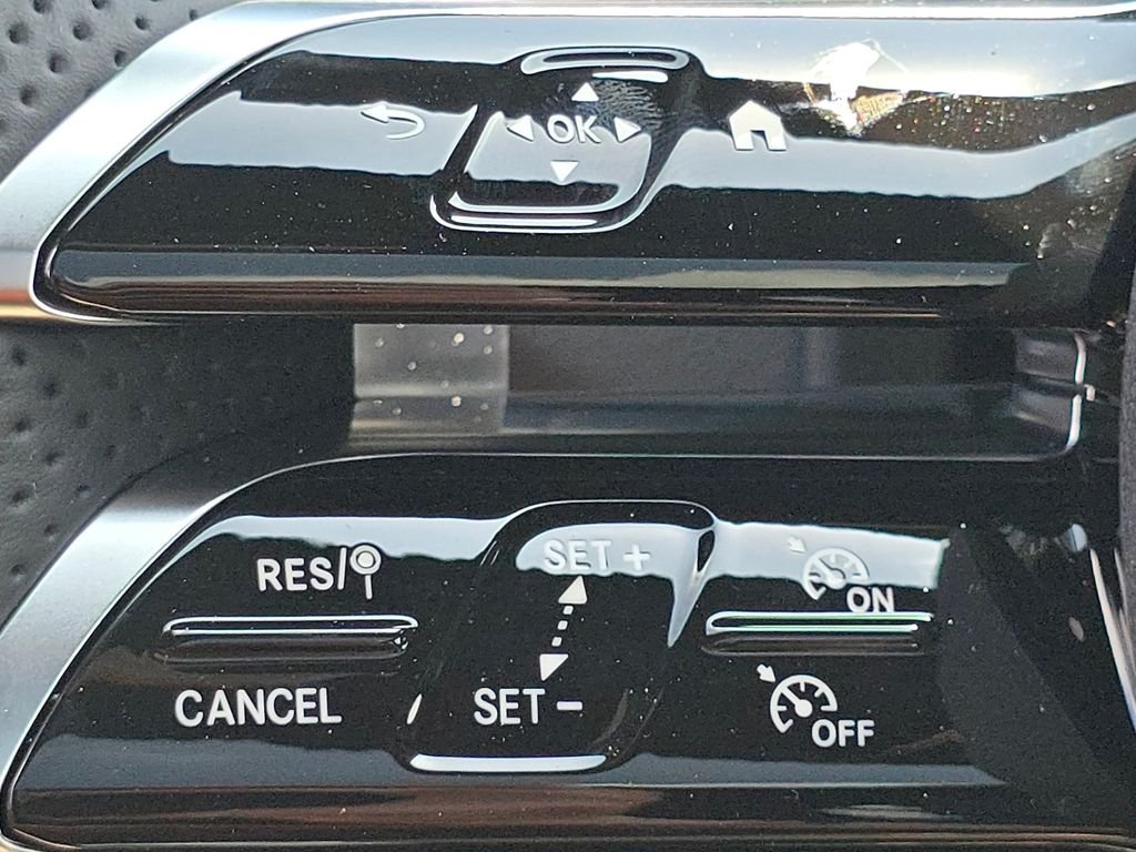 New 2026 Black Mercedes-Benz GLC 300 image 33