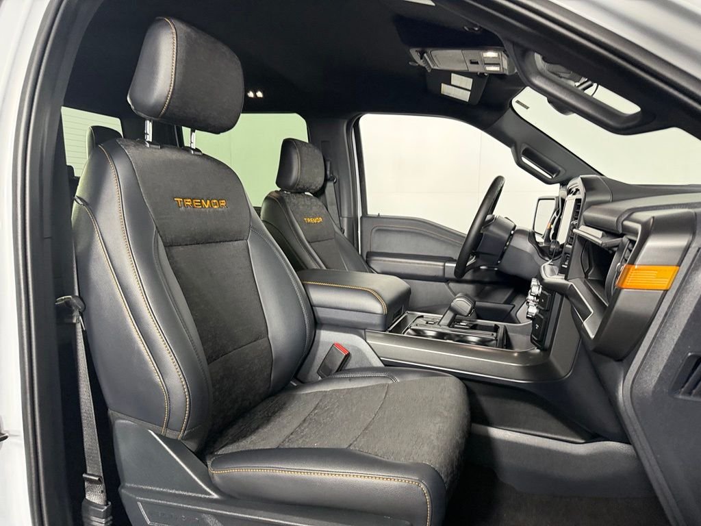 Used 2025 Space White Metallic Ford Tremor image 29