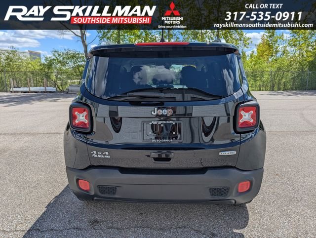 Used 2018 Black Jeep Latitude image 6