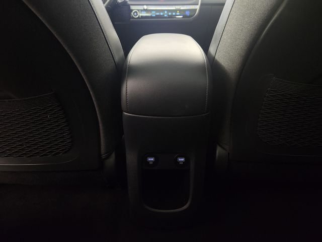 2024 Hyundai IONIQ 5 Limited - Photo 17