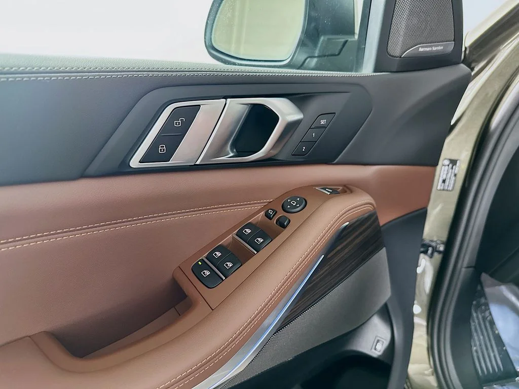 2026 BMW X5 50e - Photo 24