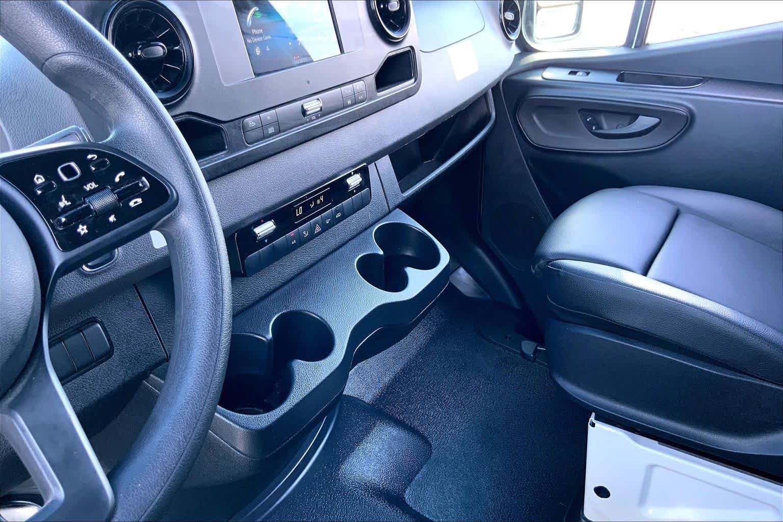 Used 2024 Arctic White Mercedes-Benz  image 15