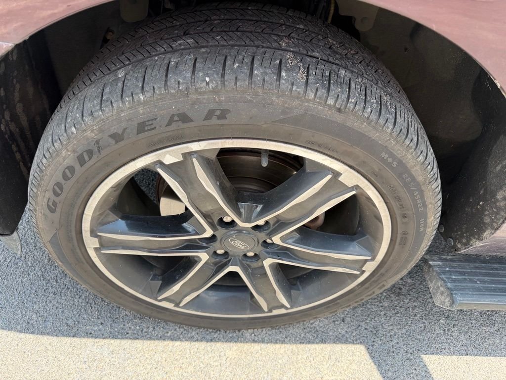 Used 2020 Red Ford Limited image 6