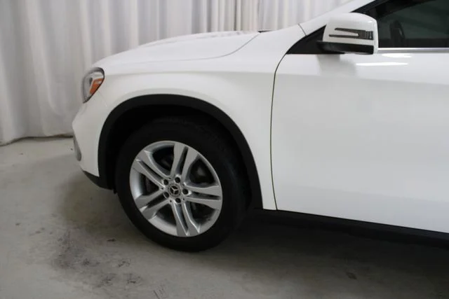 Used 2020  Mercedes-Benz GLA 250 image 33