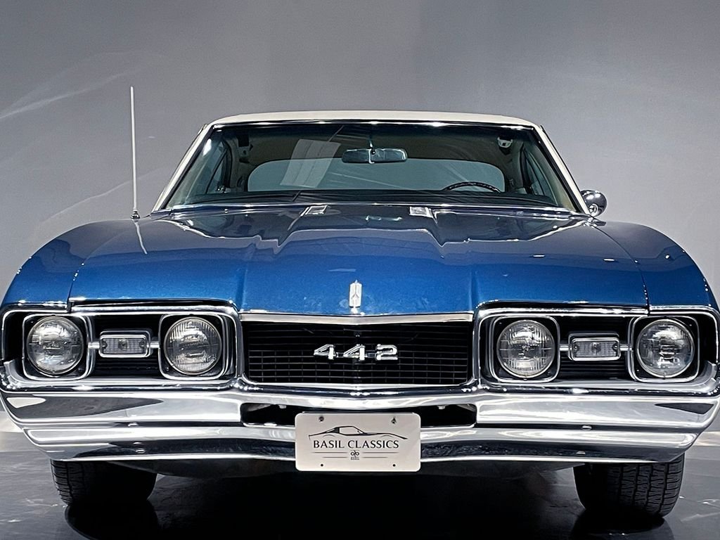 Used 1968  Oldsmobile Supreme image 10