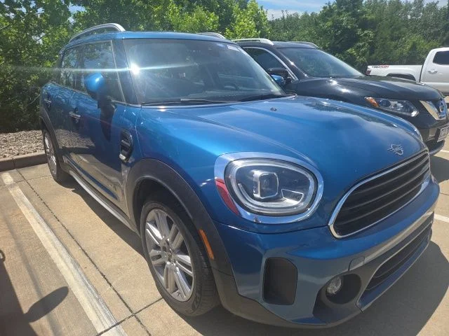 Used 2022 Blue MINI Classic image 1