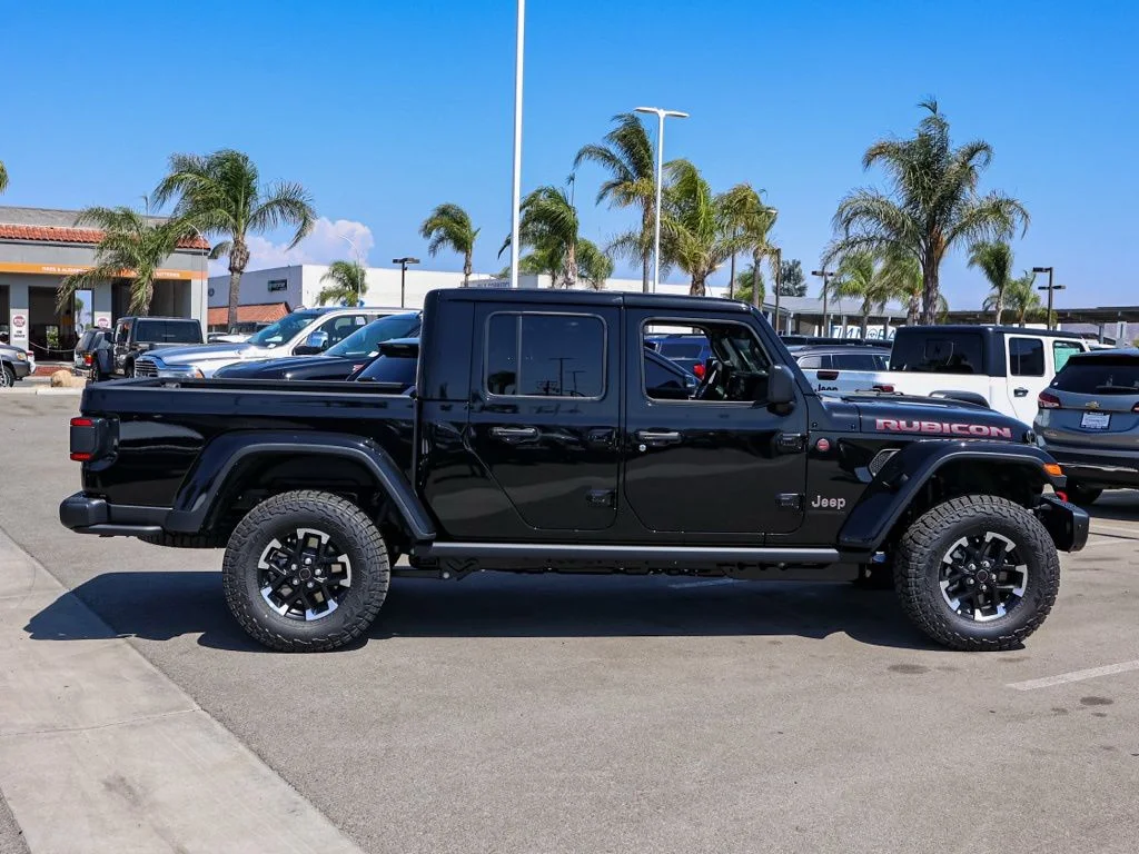 New 2026 Black Clearcoat Jeep Rubicon X image 3