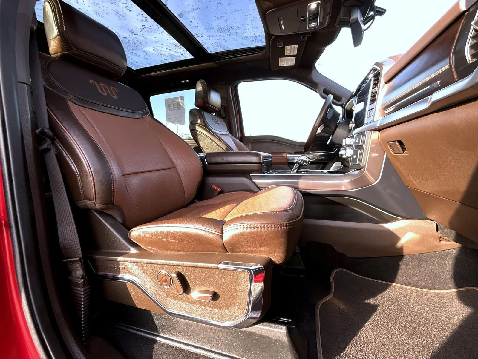Used 2025 Red Ford King Ranch image 18