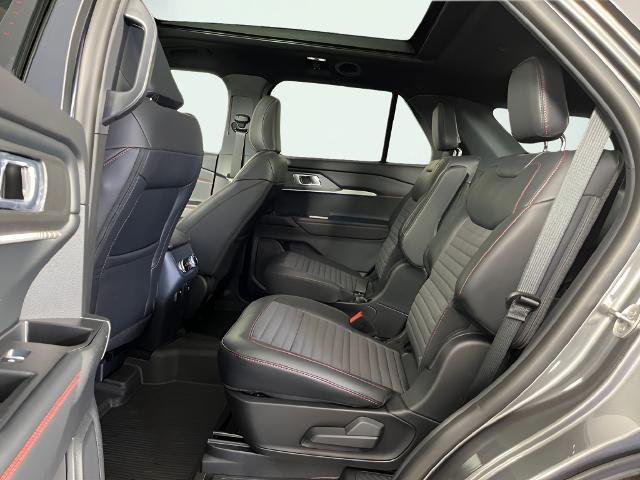 New 2026 Carbonized Gray Metallic Ford ST-Line image 33