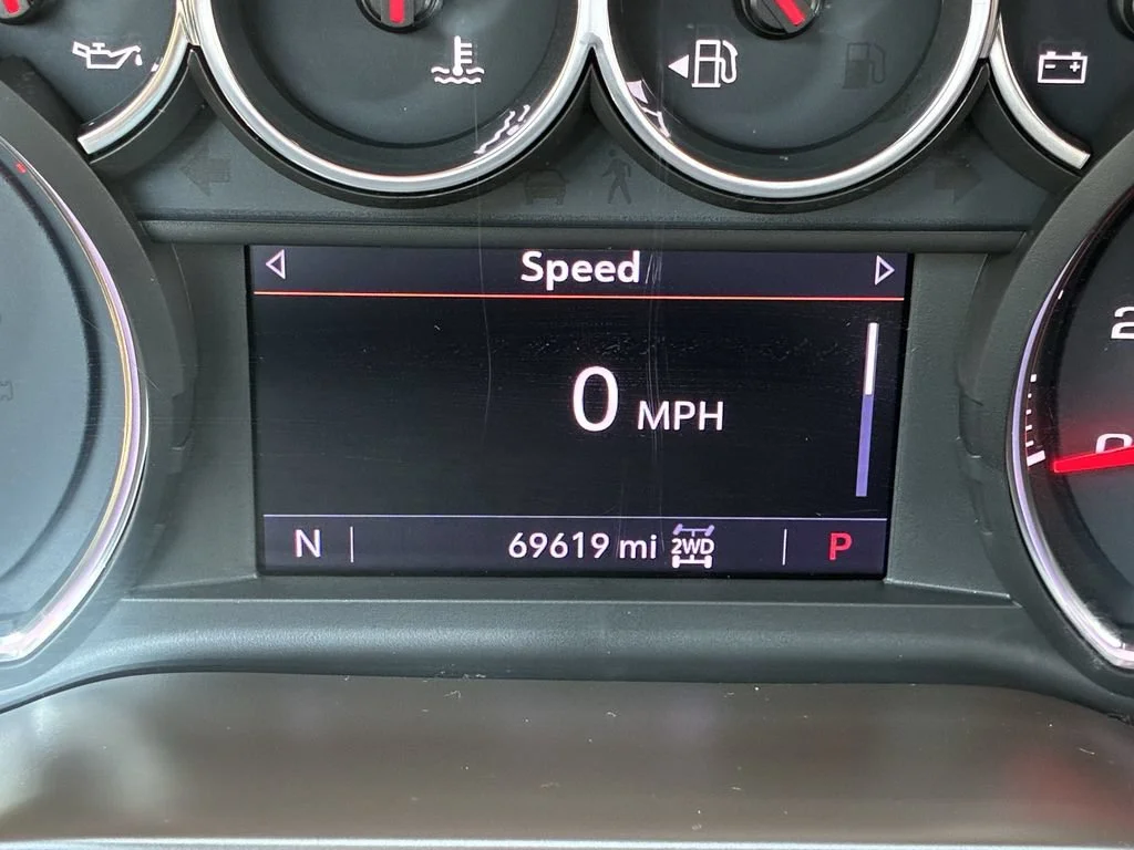 Used 2019 BLACK Chevrolet LT image 32