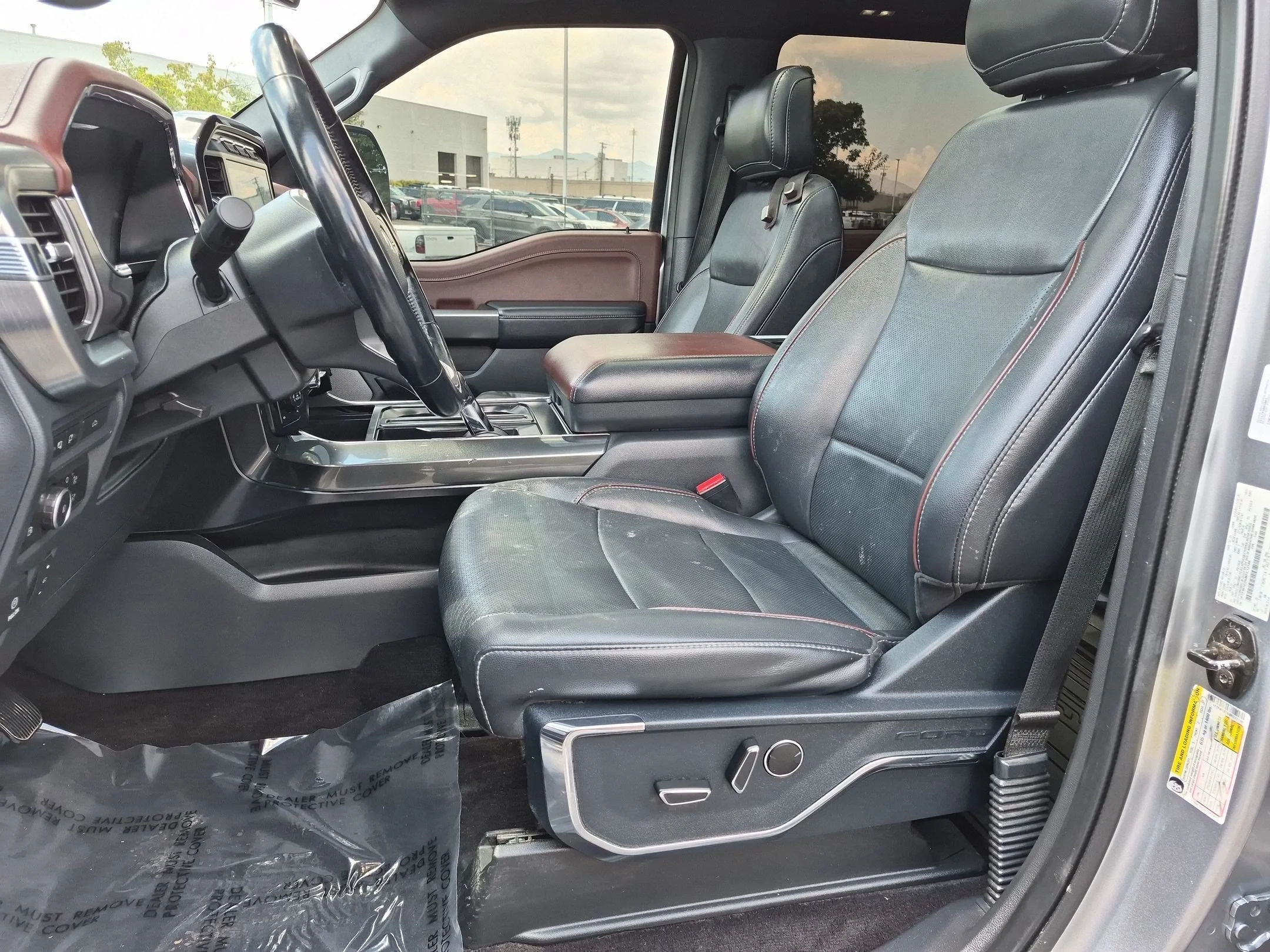 Used 2021 Silver Metallic Ford LARIAT image 26
