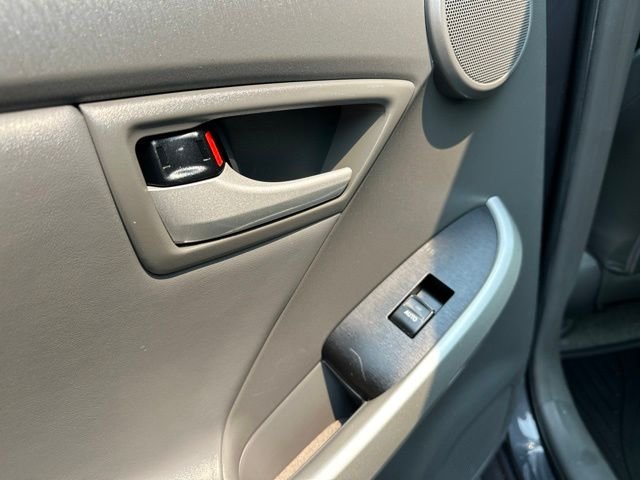 Used 2010 Winter Gray Metallic Toyota I image 14