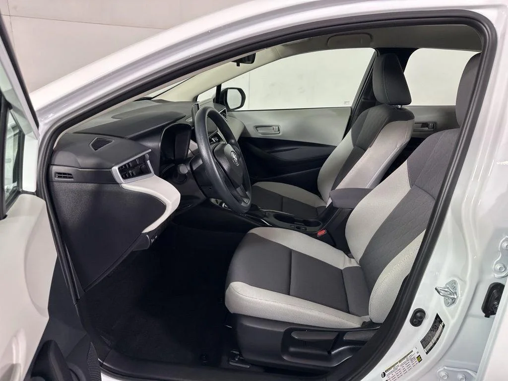 Used 2026 Ice Cap Toyota LE image 15