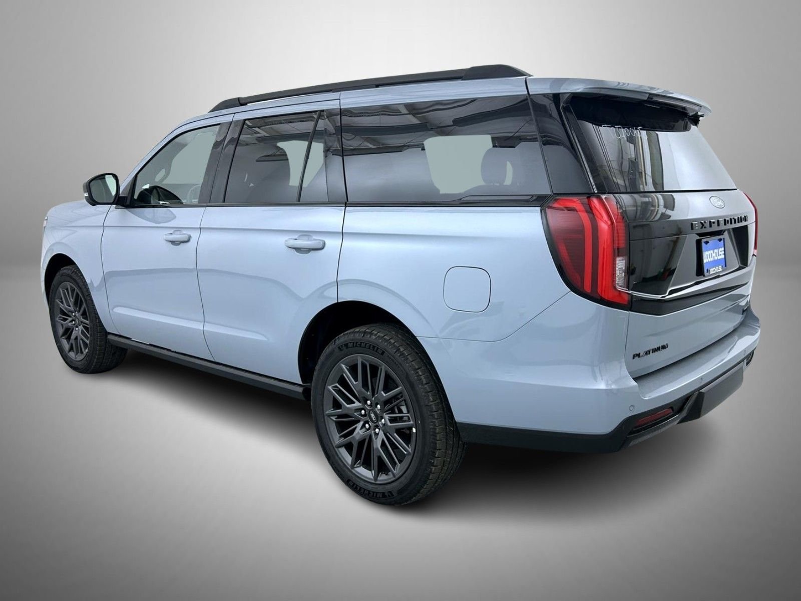 New 2027 Glacier Gray Metallic Tri-Coat Ford Platinum image 7