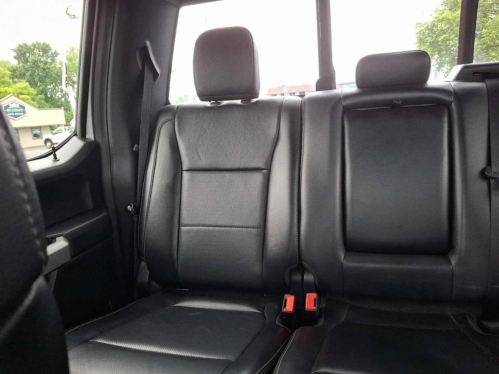 Used 2019 Ingot Silver Metallic   Ux Ford LARIAT image 18