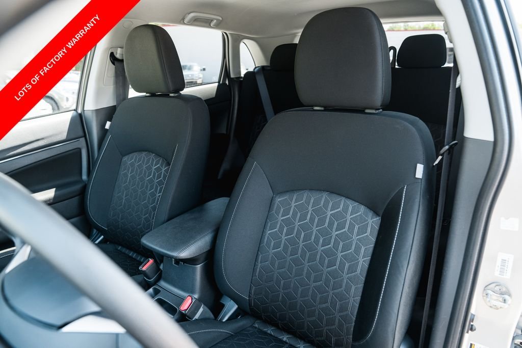 Used 2025 Alloy Silver Metallic Mitsubishi 2.0 ES image 23