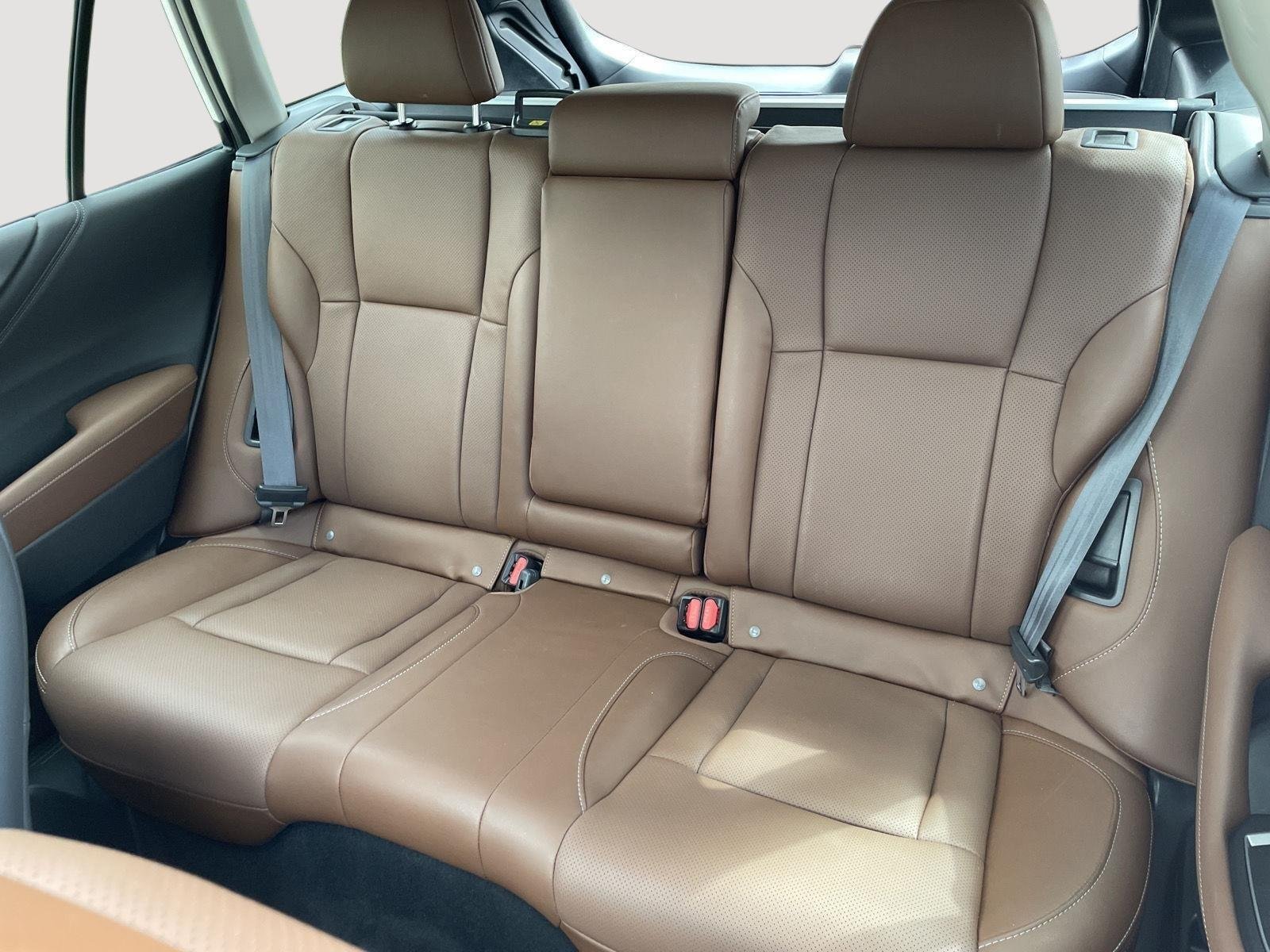 Used 2022 Crystal White Pearl Subaru Touring image 5